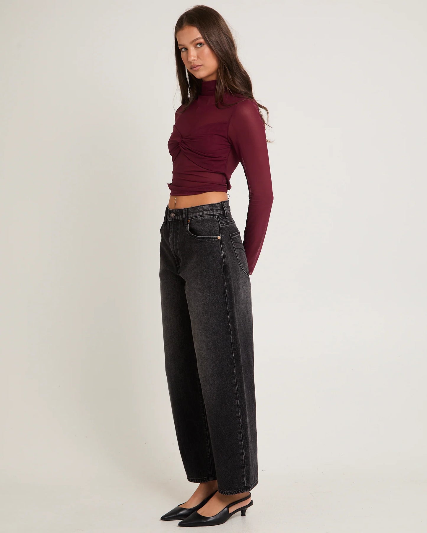 Gigi Barrel Jeans - Black
