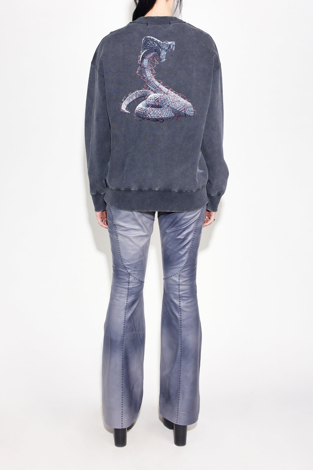 Slither Crew - Aged Charcoal