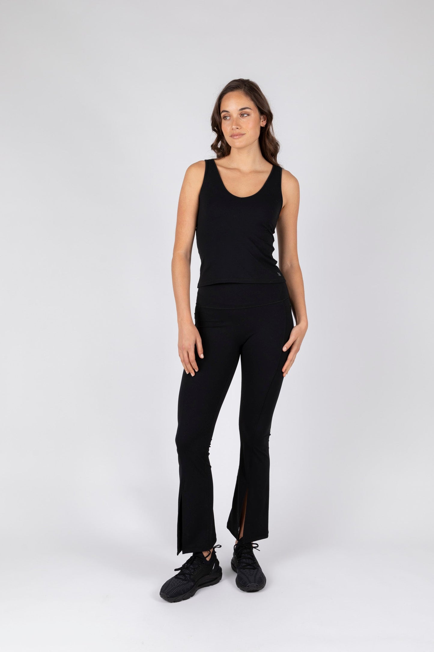 Relay Flare Legging