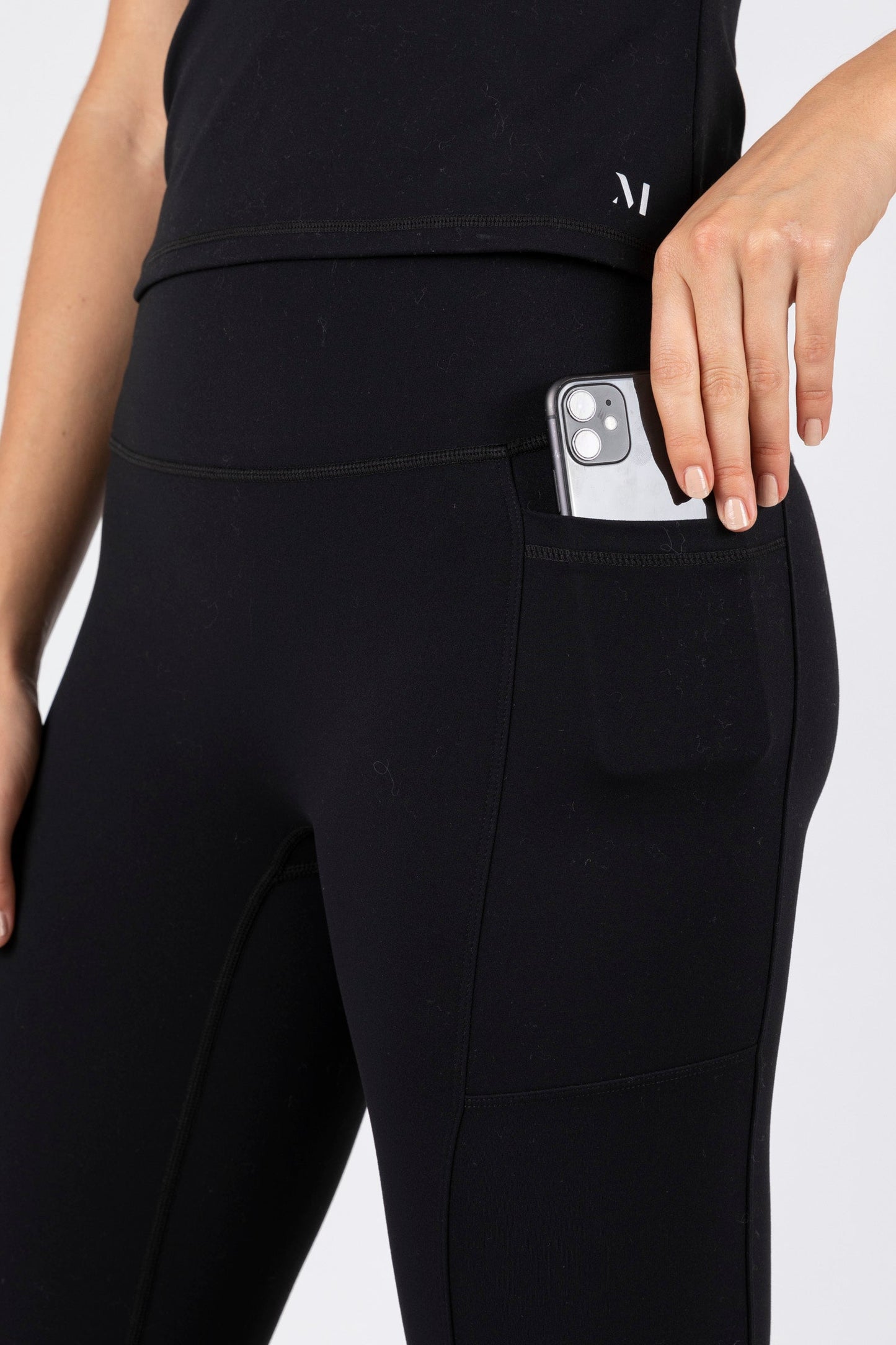 Relay Flare Legging