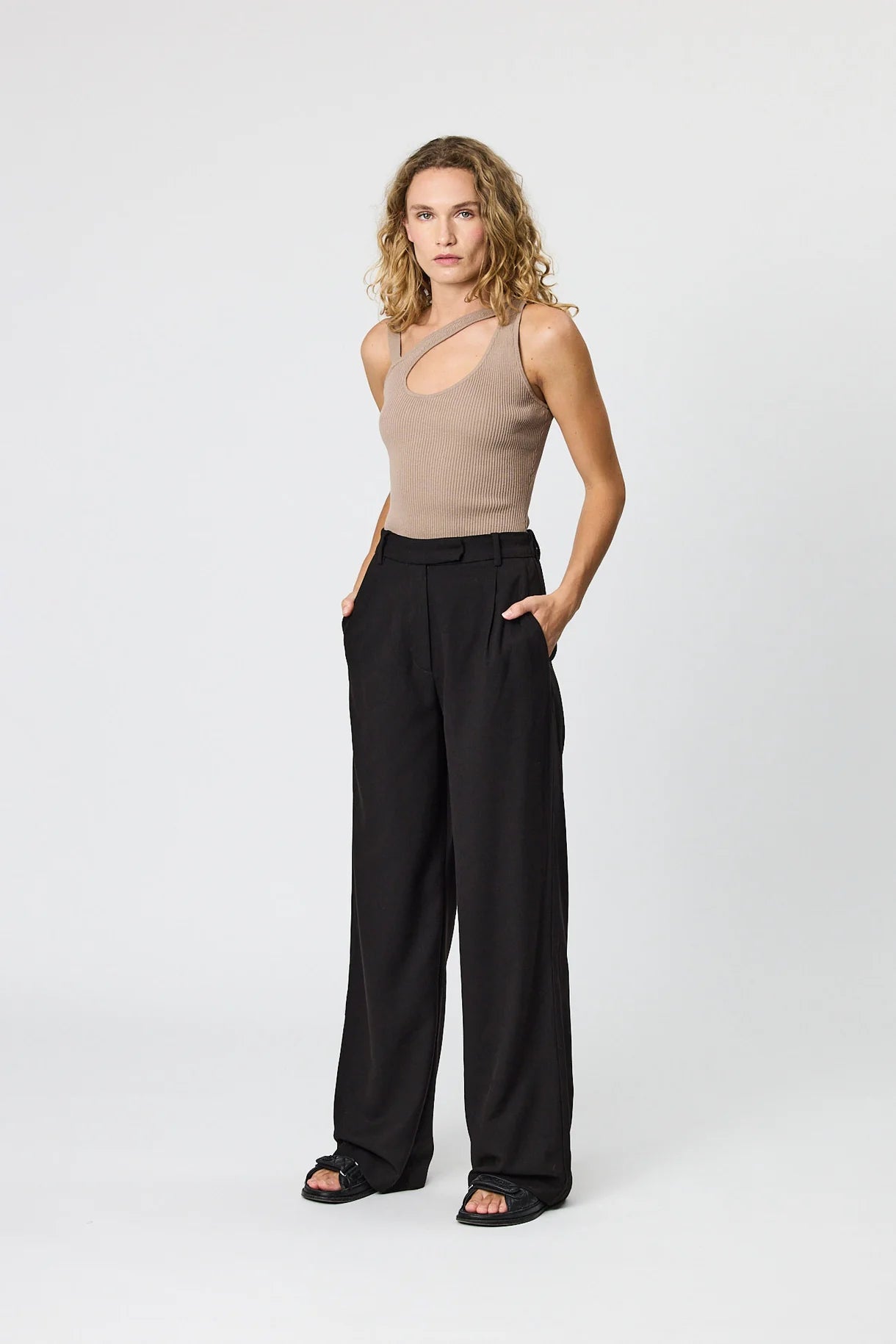 Evie Tailored Pants - Black