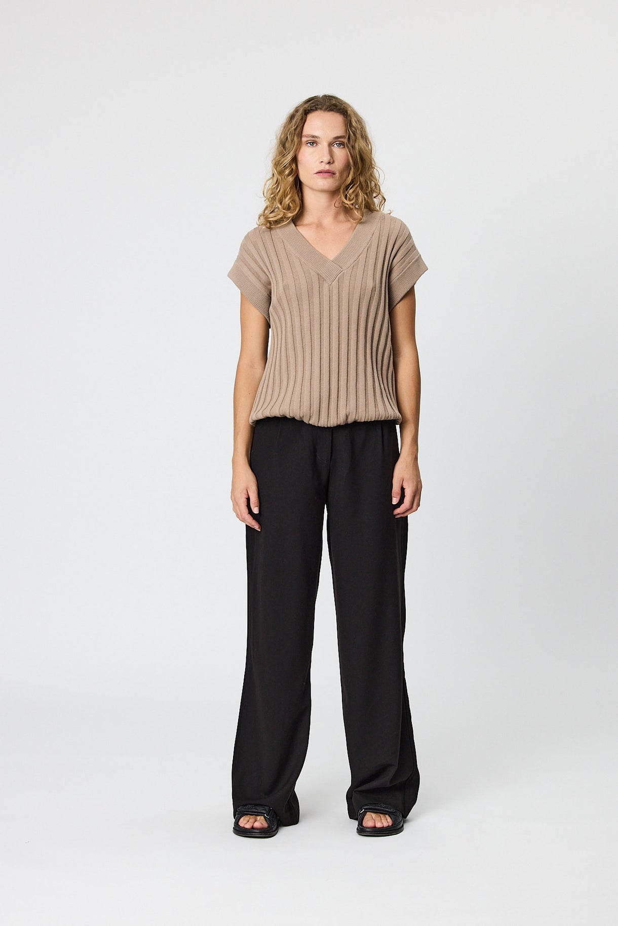 Lillie Knit Vest - Oat