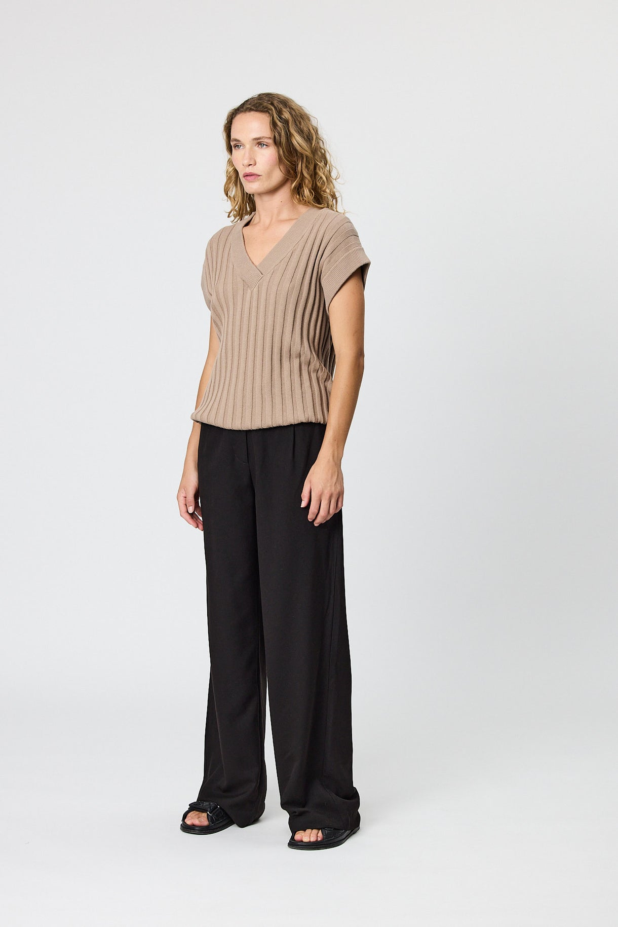 Lillie Knit Vest - Oat