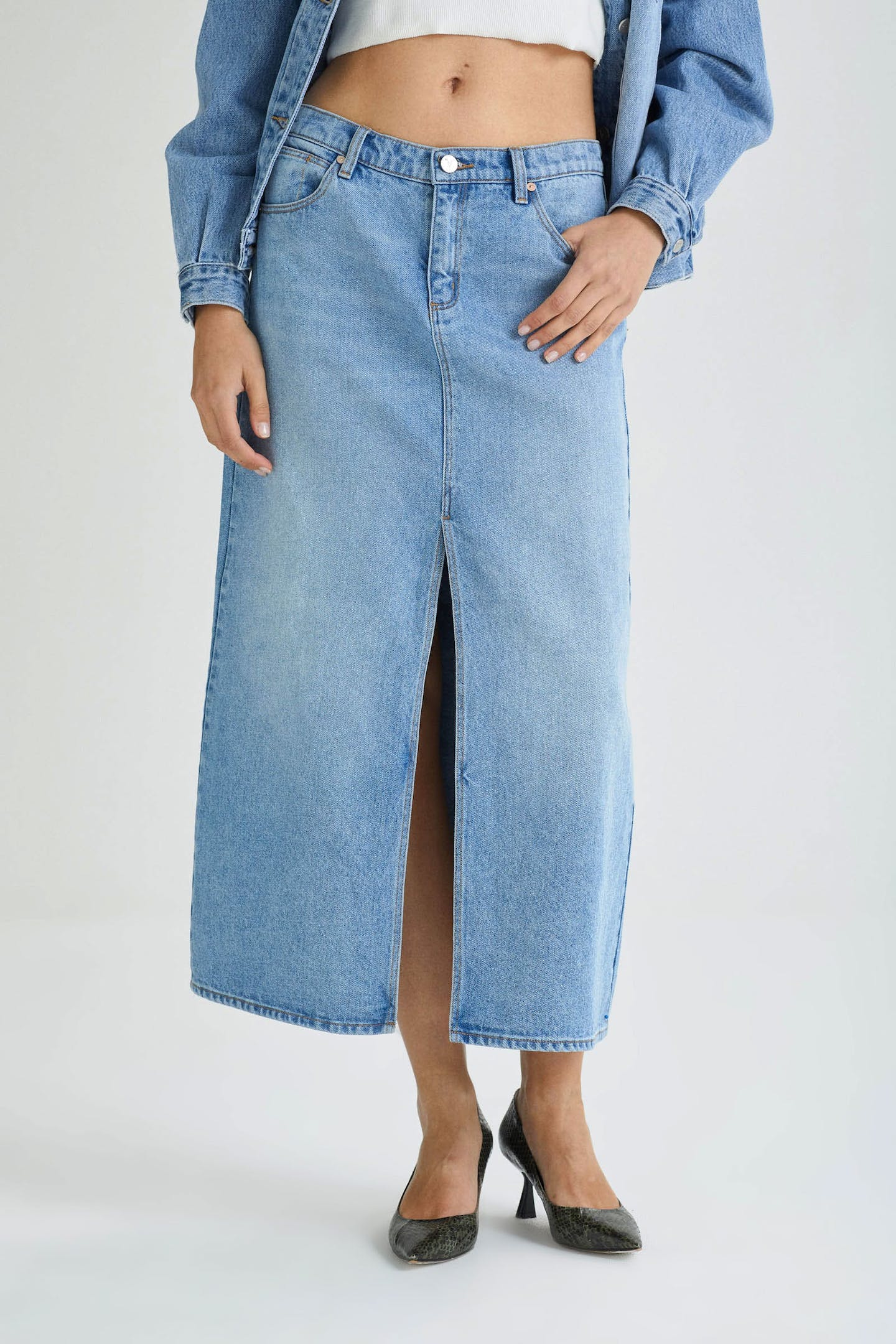 99 Low Maxi Skirt - Sylvie - Distressed Light Denim