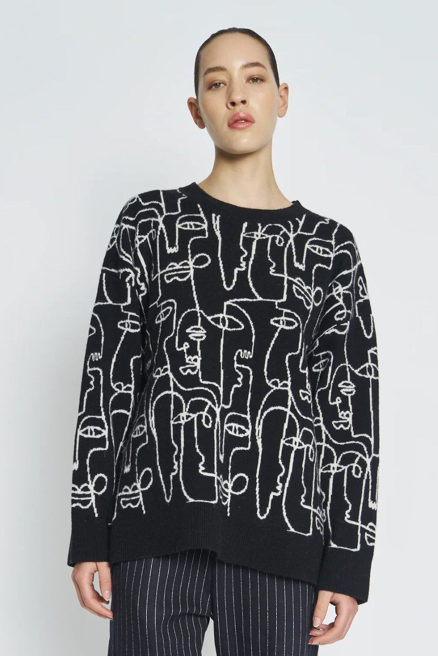 Face Crew Sweater - Black/White