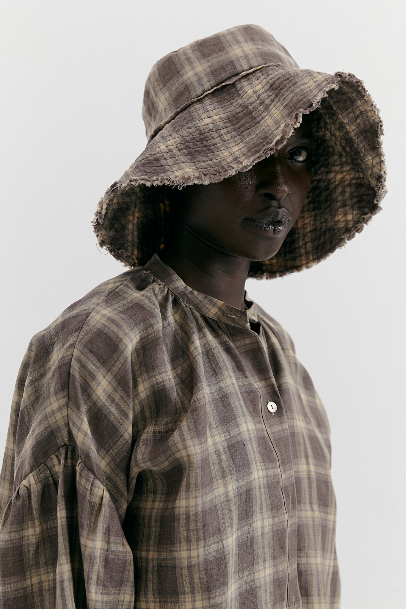 Nonna Hat - Aubergine Plaid