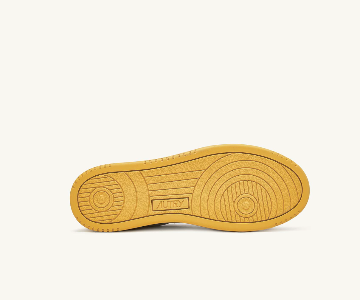Medalist - Mustard WB12