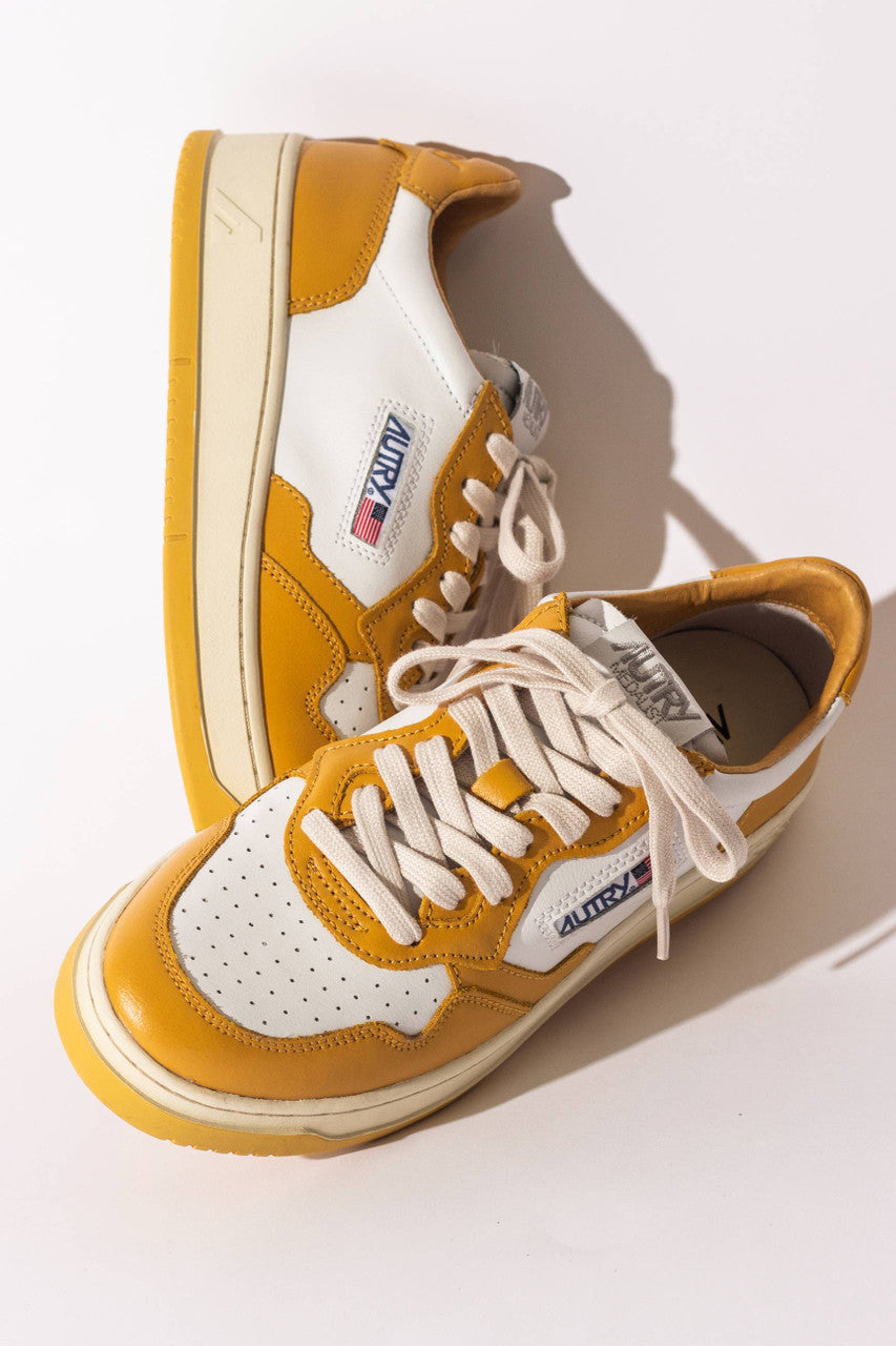 Medalist - Mustard WB12