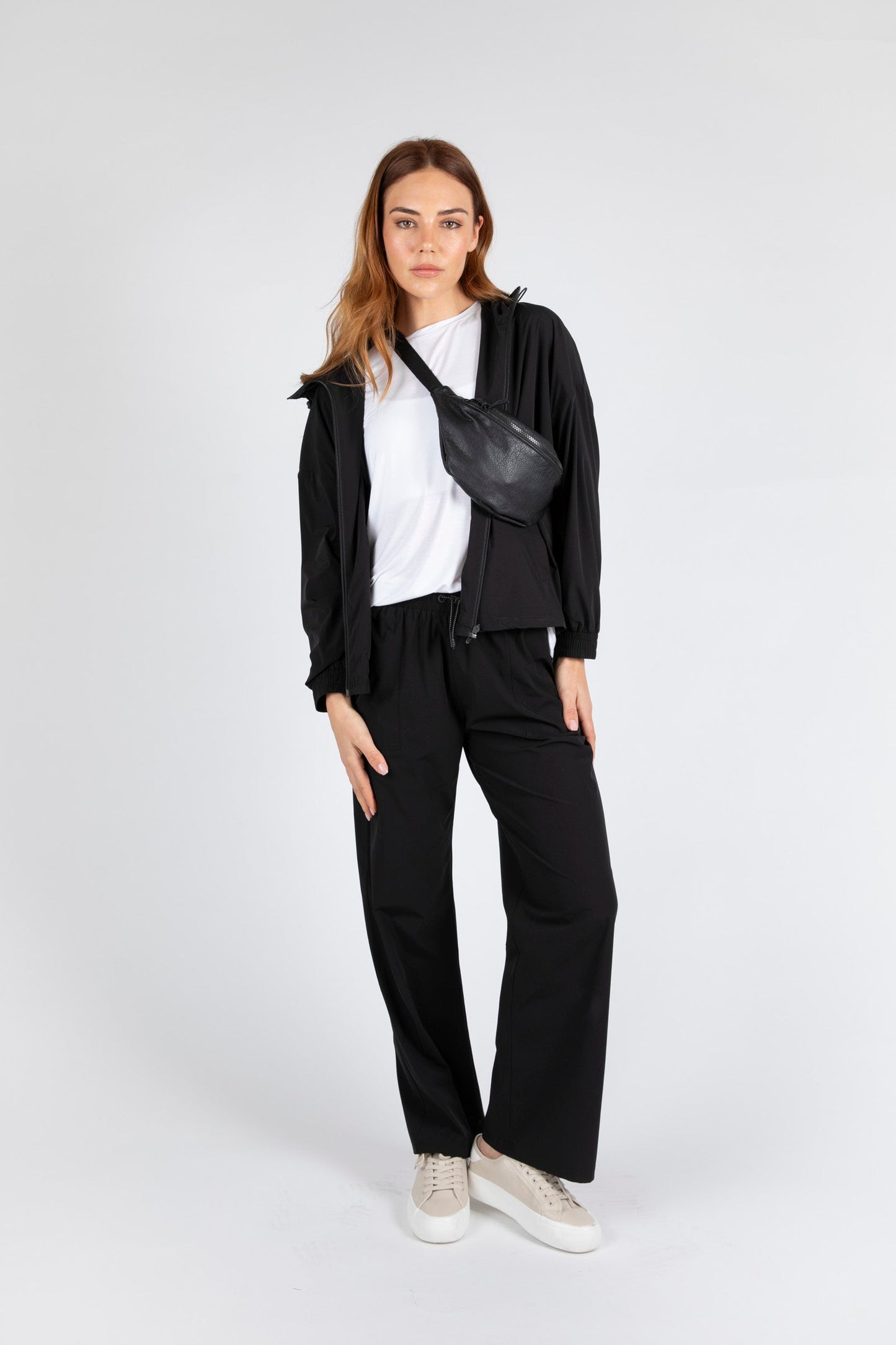 Motion Windbreaker - Black