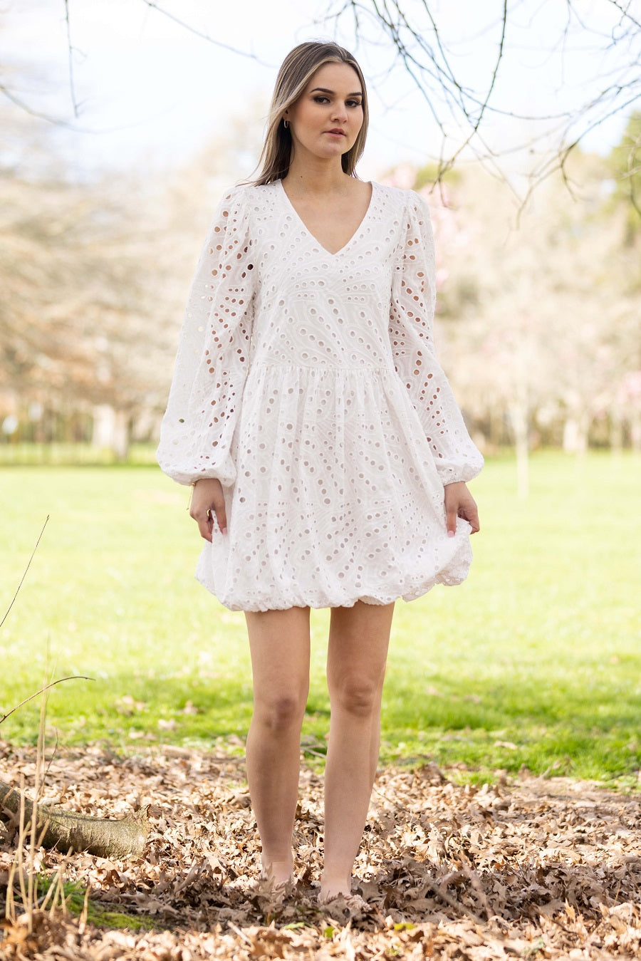 Oyster Dress - White Lace