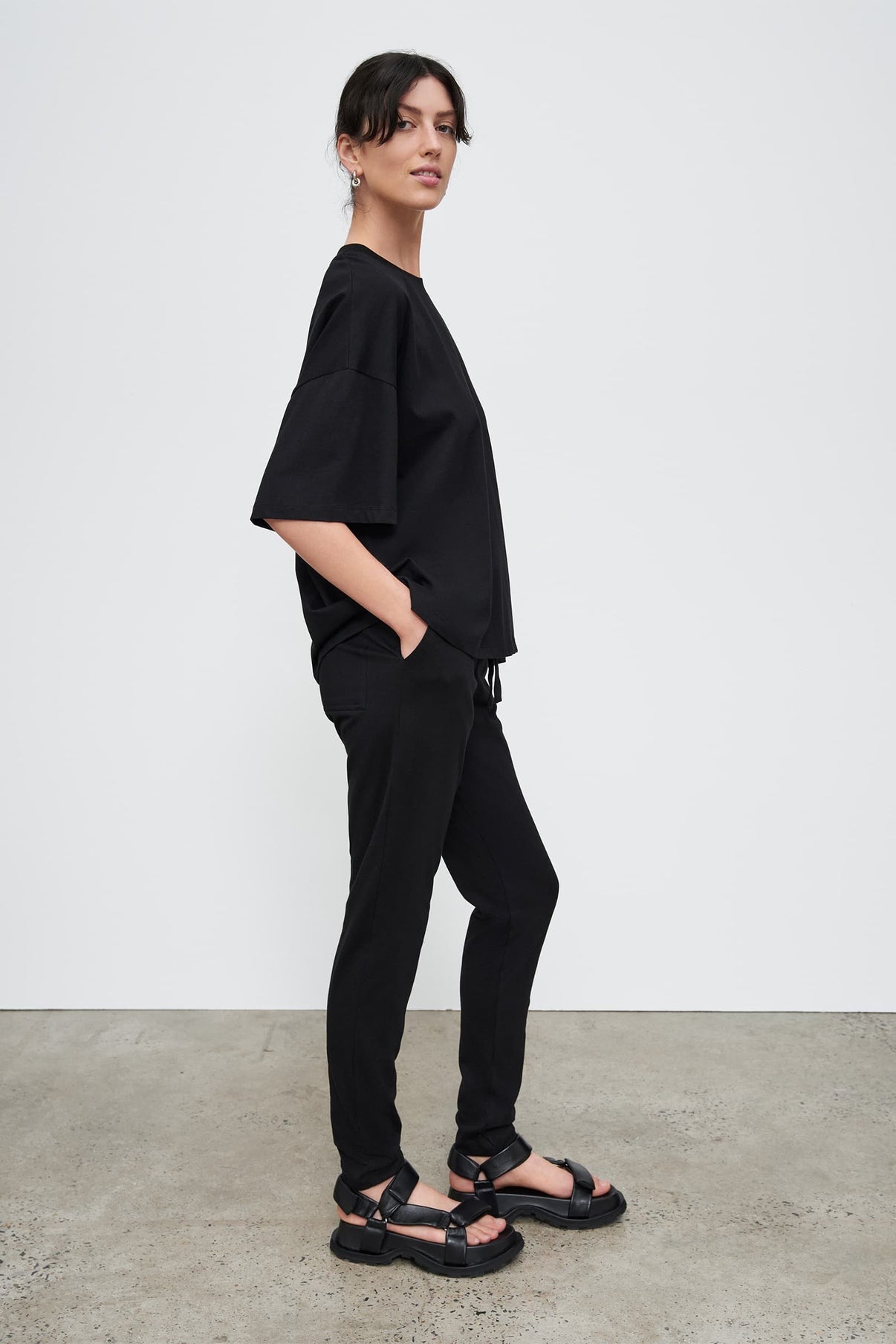 Oversized Boxy Tee - Black