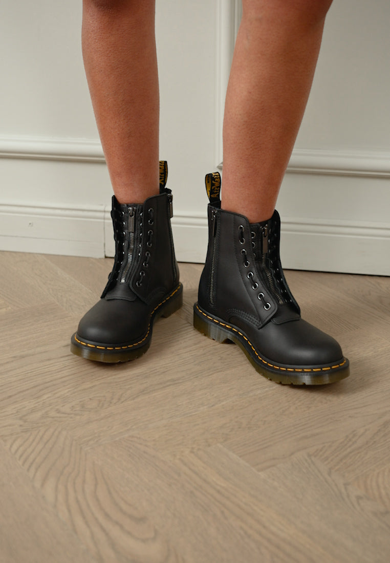 Dr Martens Pascal Eye Zipper 1460 Pascal Boot Zip Eye Black