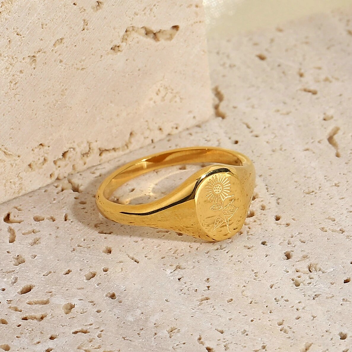 Heartfelt Signet Ring -  Botanical - Gold
