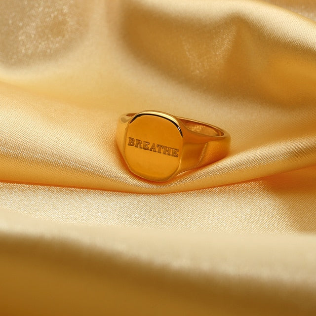 Heartfelt Signet Ring - Breathe - Gold