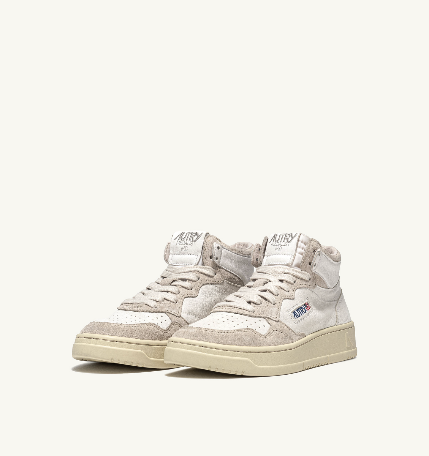Medalist Mid - White/Suede