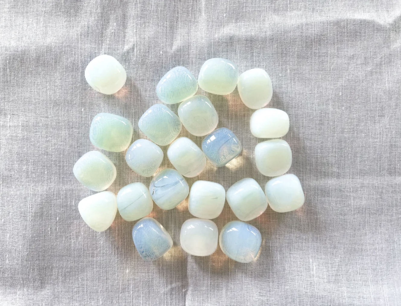 Opalite Candle / Confidence