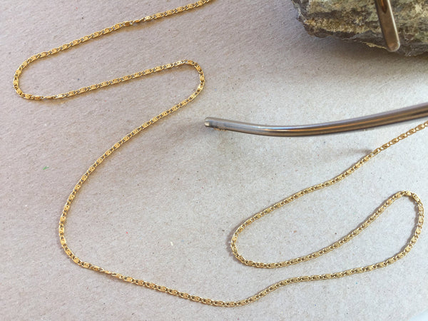 Sunglass Chain - Gold - Fine