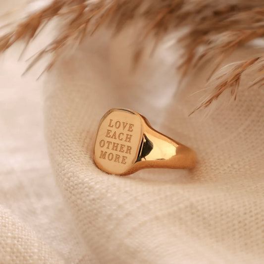 Heartfelt Signet Ring - Love Each Other More - Gold
